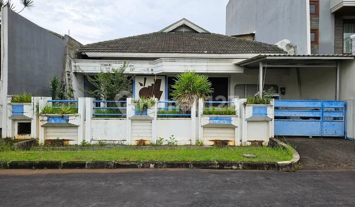 Rumah Lokasi Terbaik di Taman Kebon Jeruk Intercon Jakarta Barat Rumah Lokasi Terbaik di Taman Kebon Jeruk Intercon Jakarta Barat