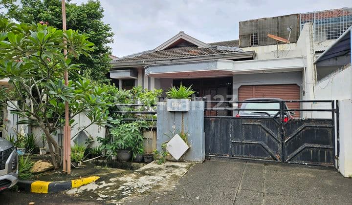 Rumah Di Taman Kebon Jeruk Intercon Jakarta Barat