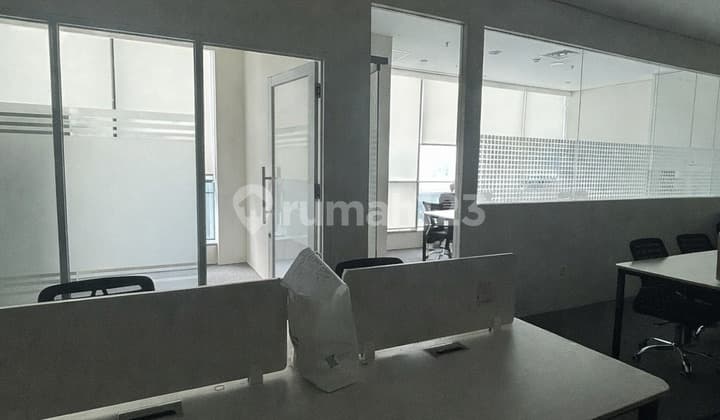 Disewakan Cepat Office Space Apl Tower Kawasan Superblok Central Park Jakarta Barat