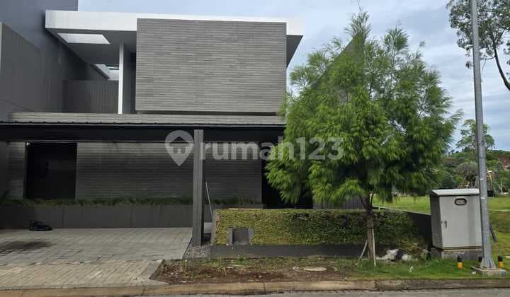 Rumah Mewah Lux, View Gunung, Ada Jogging Track dan Kolam Renang di Kbp, Dekat Whoosh Kereta dan Golf