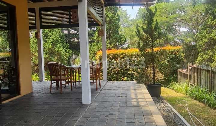 Dijual Rumah Asri Konsep Villa Setiabudi Lembang One Gate System