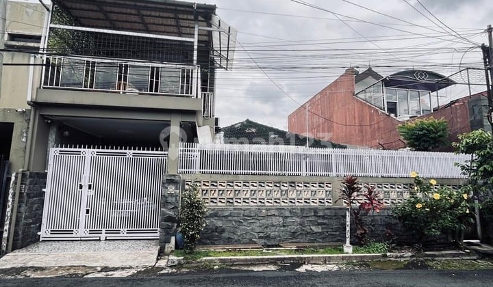 Rumah Terawat di Turangga, Bandung Selatan - Lingkungan Nyaman & Akses Kota