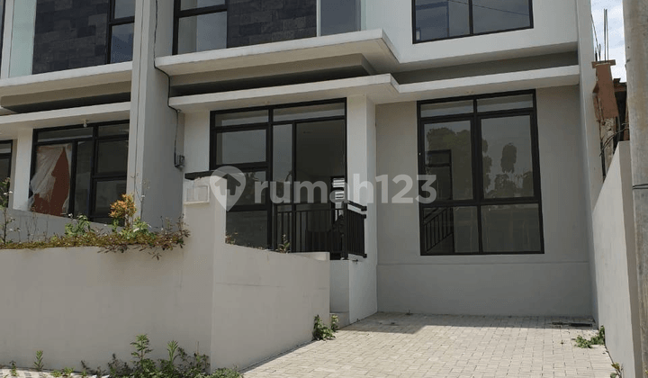 Rumah Baru 2 Lantai di Cimahi One Gate System Hanya 1M An