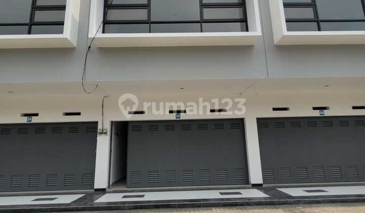 Ruko Baru 2 Lantai Siap Pakai, 2 Man di Batununggal Bandung