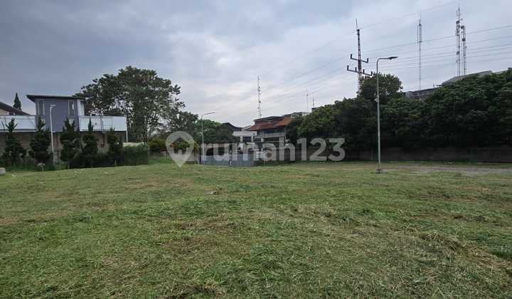 Tanah strategis di area Setrasari, sayap Pasteur. Cocok Untuk Restoran atau Cafe, Dekat Kampus Maranatha