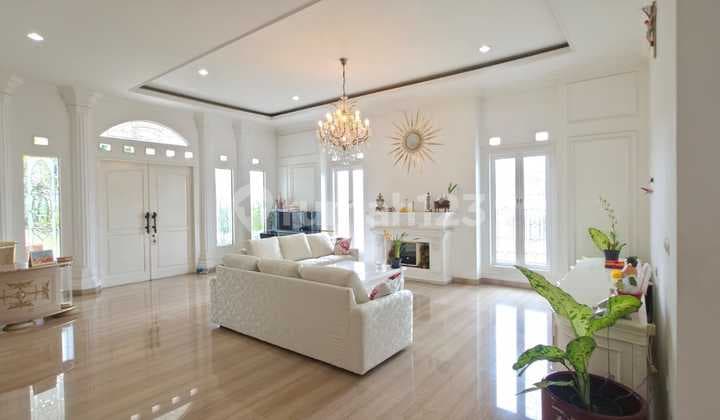 Rumah Mewah Luas Siap Huni di Setraduta, Bandung - Lingkungan Nyaman, Strategis Dekat Rshs, Universitas, Tol Pasteur