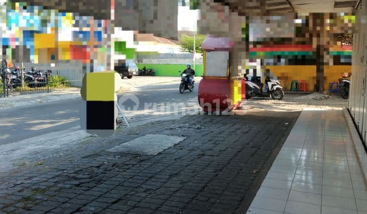 1-Story Shop House in Gowok, South of AMPLAZ. Suitable for Business. Business, culinary, and boarding house environment.