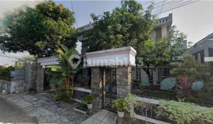 Rumah Besar 2 Lantai di Timur Jogja Expo Center, Dekat Rs Harjolukito.