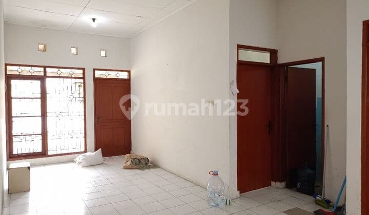 Rumah Sewa Murah Siap Huni Sudah Renovasi, Taman Kopo Indah