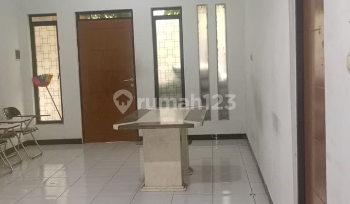 Rumah 1,5 Lantai Siap Huni Asri, Taman Holis Indah