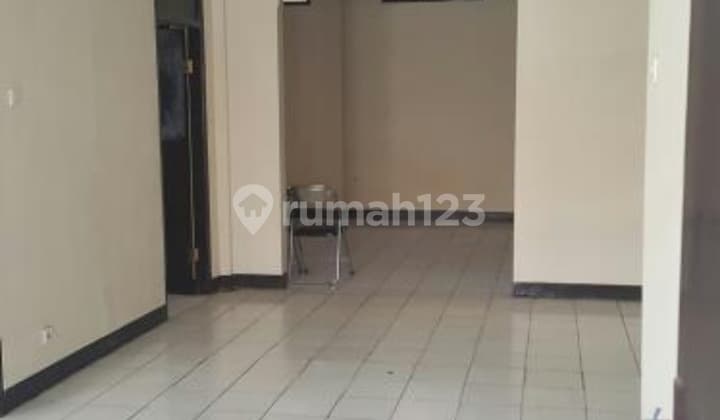 Rumah Hook 1,5 Lantai Murah Siap Huni Dekat Mainroad, Taman Kopo Indah