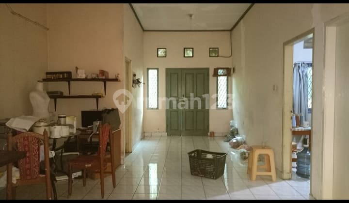 Strategic Ready-to-Occupy House, Taman Kopo Indah