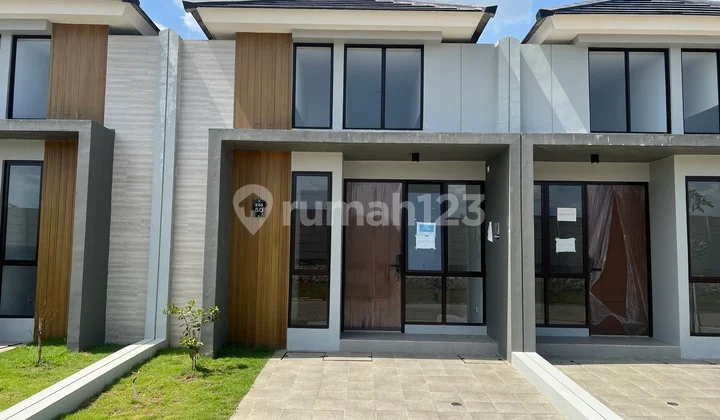 Rumah High Ceiling Dekat Aeon Mal BSD dan Stasiun Kereta