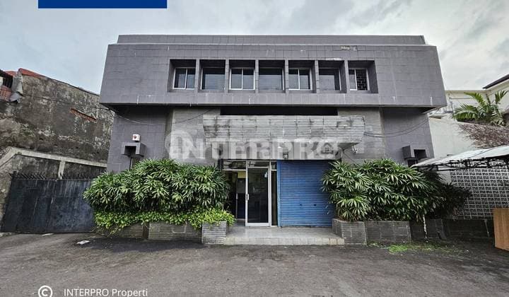 Gudang Kantor 2.5lantai di Jl Sukabumi Utara Kemanggisan Lt 811m2