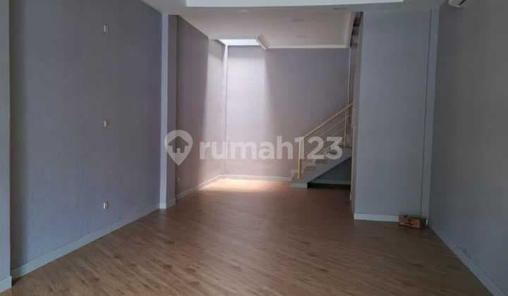 Ruko 2 Lantai Dijual Taman Meruya Ilir Kembangan - Luas 73M2