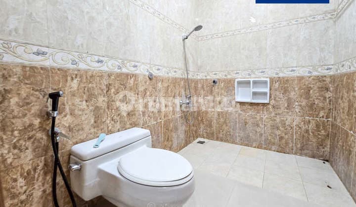 Rumah Hoek Puri Indah 2 Lantai Cluster Elite Siap Huni Lt 274M2