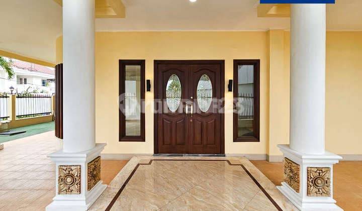 Rumah Hoek Puri Indah 2 Lantai Cluster Elite Siap Huni Lt 274M2