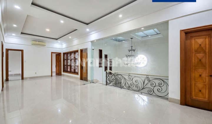 Rumah Hoek Puri Indah 2 Lantai Cluster Elite Siap Huni Lt 274M2