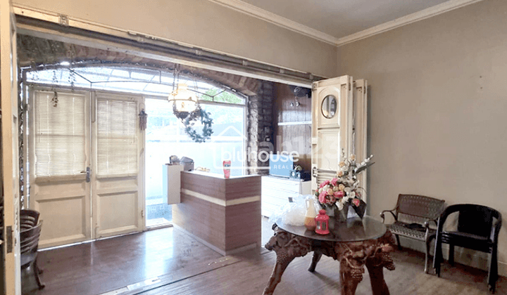 Rumah Usaha Semi Furnish Strategis untuk Usaha di Jalan Utama Ciliwung