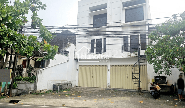 Ruko Usaha 3 Lantai Komersil di Jalan Utama Bandulan Malang