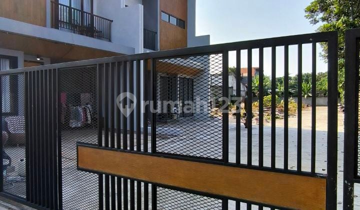 Rumah Baru 2 Lantai Desain Elegan Scandinavian, Baru, Shm, Cluster One Gate System Plus Cctv Tiap Rumah Di Mustikajaya Kota Bekasi.
tidak Banjir, Strategis, Dekat Ke Gerbang Tol Bekasi Timur, Rencana Toll Jorr, Sekolah Sd, Rs Satria Medika