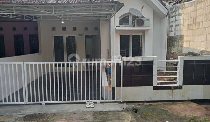 Dijual Rumah Nyaman Siap Huni Dalam Perumahan di Sawangan. 2 Kamar Tidur, 2 Kamar Mandi