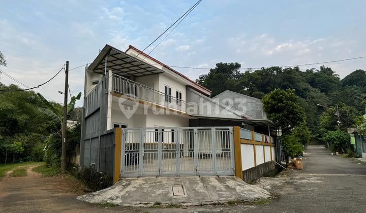 Rumah 2 Lantai Bagus, Tanah Super Luas. Carport Bisa Empat Mobil.. SHM - Sertifikat Hak Milik di bukit adz Zikra , Babakan Madang