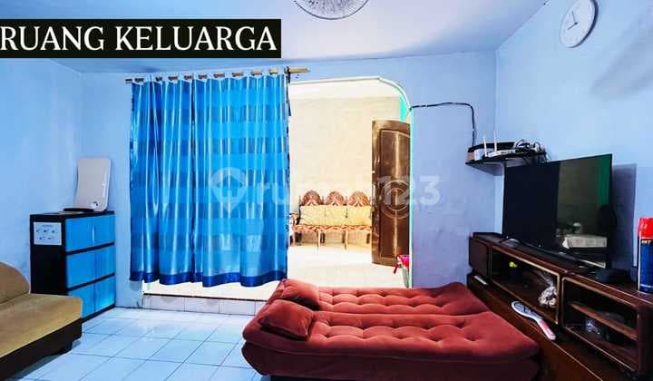 Rumah Siap Huni Kaliabang Tengah Bekasi Utara. Cuma 5 Menit Dari Pasar. Dekat Summarecon Bekasi :10Menit, ke Stasiun Bekasi: 15Menit, ke Harapan Indah: 25Menit, Dekat Sekolah Sd/Smp/Sma Favorit . Dekat Kampus Bsi, Universitas Bhayangkara .. Rumah Nyaman T