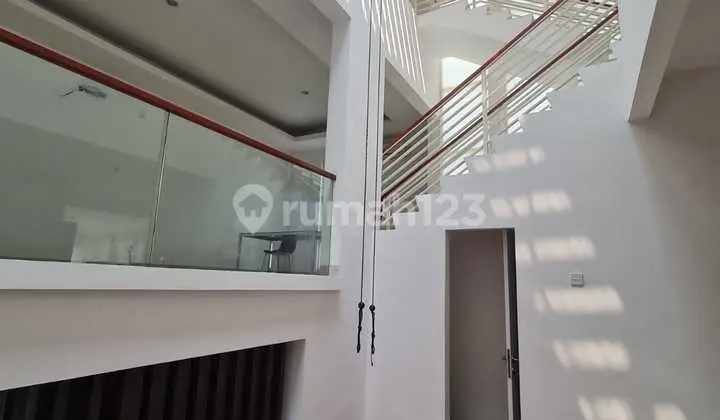 Dijual Rumah Modern Cantik Strategis di Kebayoran Bintaro Jaya 7