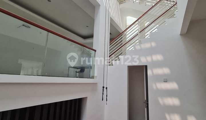 Dijual Rumah Modern Cantik Strategis di Kebayoran Bintaro Jaya 7
