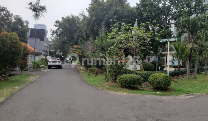 Rumah Kontemporer Bagus Di Komp Pengairan Grogol Jakarta Barat