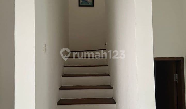 Dijual Rumah Siap huni di Emerald Bintaro jaya sektor 9