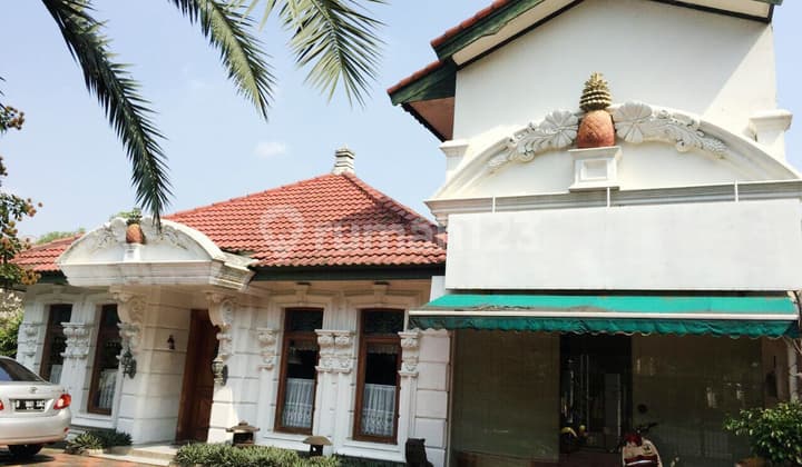 Dijual Rumah Mewah Siap Huni Lokasi Strategis di Pondok Indah