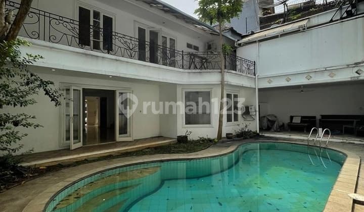 DIJUAL RUMAH ONE GATED SYSTEM di Jl KENCANA PERMAI, PONDOK INDAH