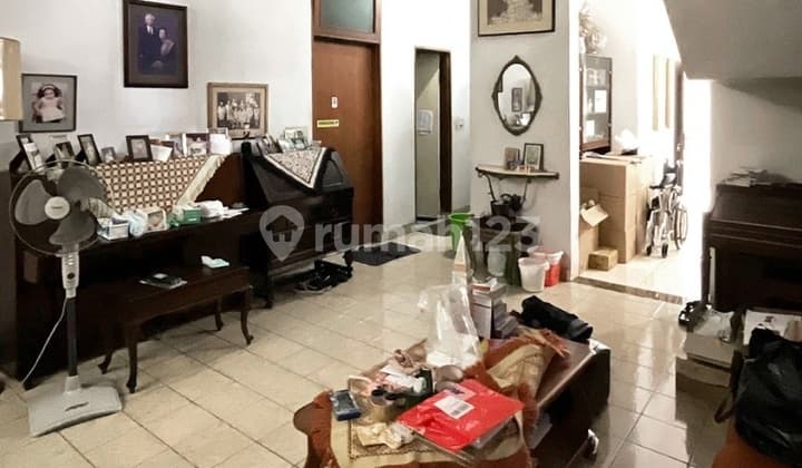 FOR SALE HOUSE on KARANG ASEM St, MEGA KUNINGAN