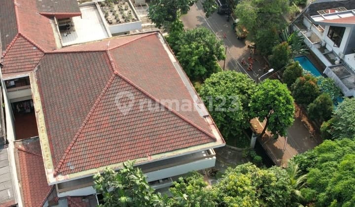 DIJUAL RUMAH at Jl TEBET DALAM, JAKSEL (SANGAT MENARIK)