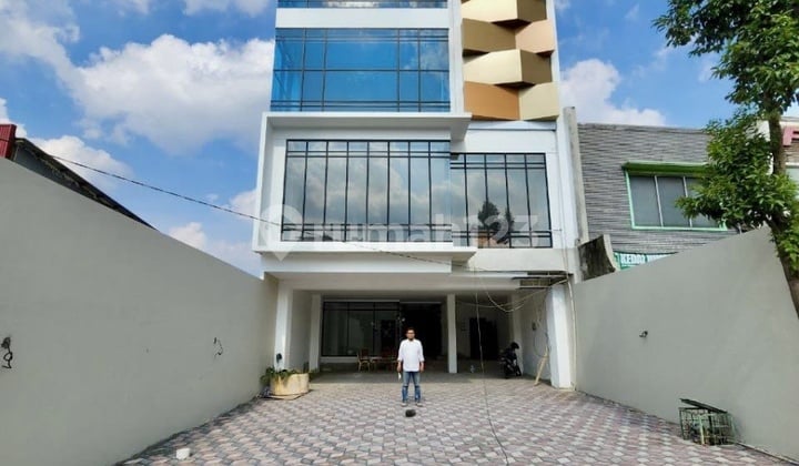 DIJUAL GEDUNG KOMERSIAL (NEW) Jl DEWI SARTIKA / CAWANG, JAKTIM