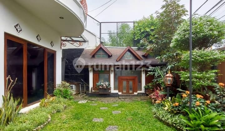 DIJUAL RUMAH SANGAT MENARIK at Jl BACANG / GANDARIA, JAKSEL