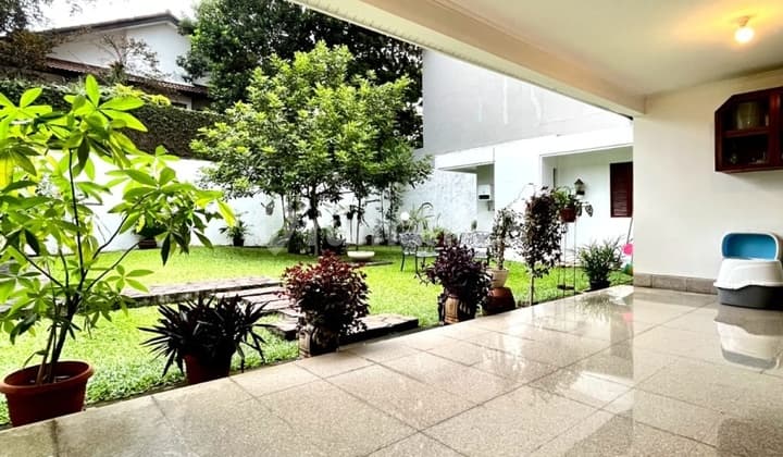 Dijual Rumah Bagus Dalam Komplek di Jl Mpr , Cipete, Jaksel