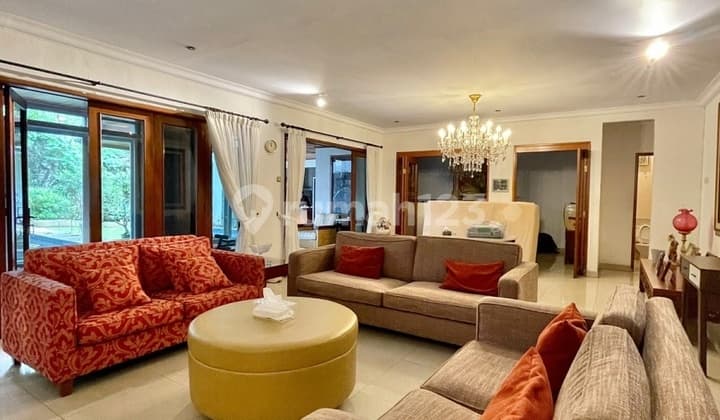 Rumah Dalam Komplek At Kebayoran Baru Jl H Enting, Darmawangsa