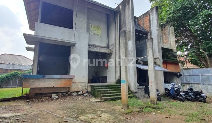 Rumah At Jl Prapanca , Kebayoran Baru, Jaksel