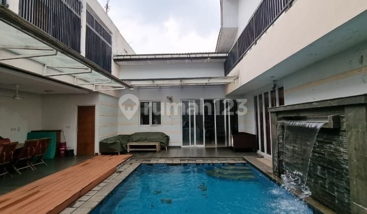 Rumah At Jl Kavling Polri , Ampera, Jaksel