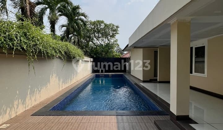 Rumah One Gated At Jl Simprug Golf, Jaksel
