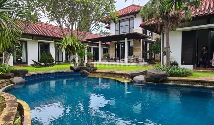 Spectacular House At Bukit Golf Pondok Indah