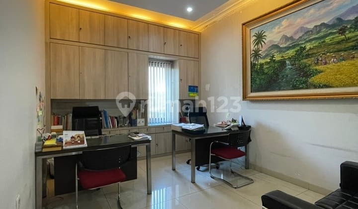 Rumah Kantor At Jl Benda Raya , Kemang, Ampera
