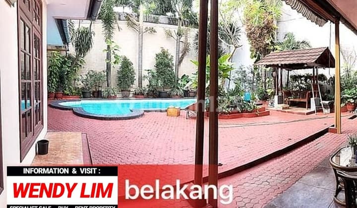 Rumah Dgn Taman At Jl Darmawangsa, Kebayoran Baru