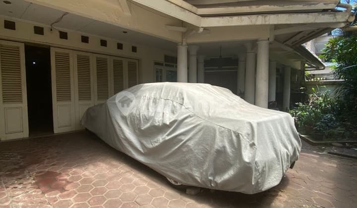Rumah Dalam Komplek At Jl Simprug Golf, Jaksel
