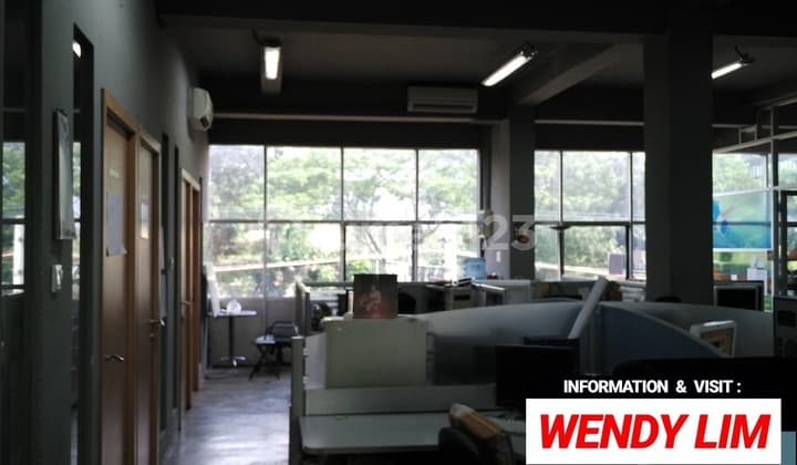 Strategic Row of Shophouses (Ruko) on Jl Kendal, Menteng, Central Jakarta