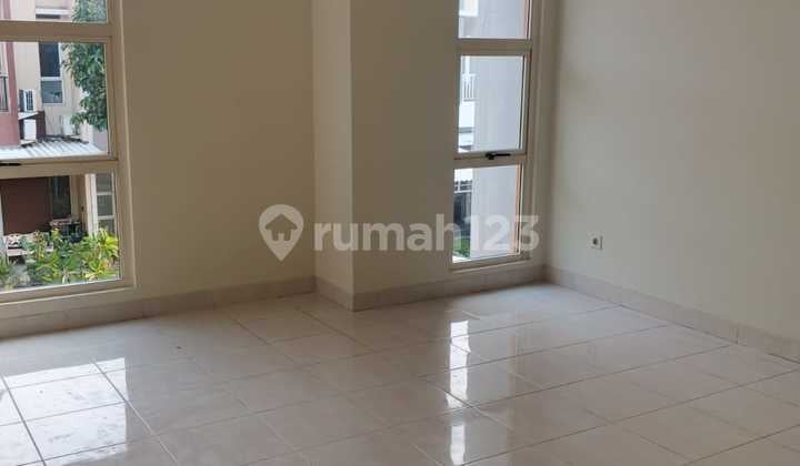 Disewakan Rumah 2 Lantai di Cluster Dalton, Gading Serpong