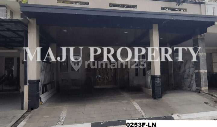 Rumah Bagus 2 Lantai di Legenda Wisata